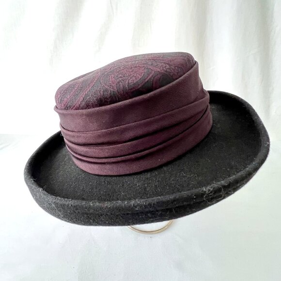Whittall & Shon 100% Wool Hat, Black and Purple Paisley Pattern EC - Picture 10 of 14